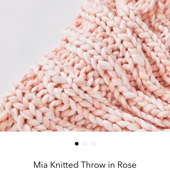 Summer and Rose blanket NEW - Picture 2 of 8